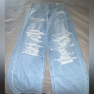 NWT American Eagle Outfitters Light Blue High-Rise Jeans